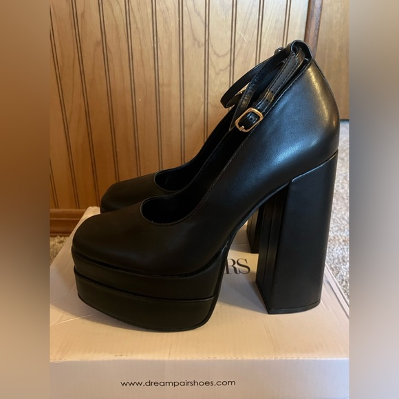 Dream Pairs- black women’s high chunky platform heels with ankle strap. Size 7.5 - Picture 2 of 7